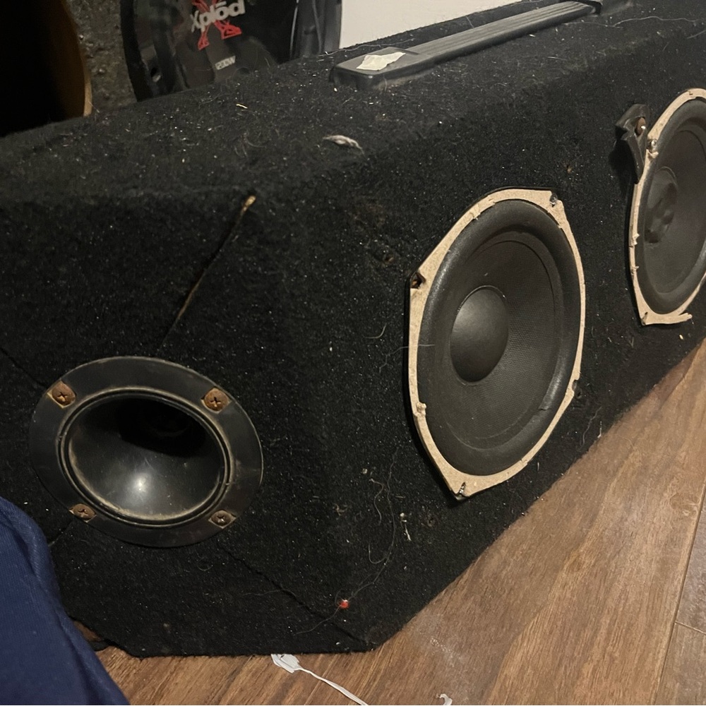 Black Dual Speaker Box for Car Audio